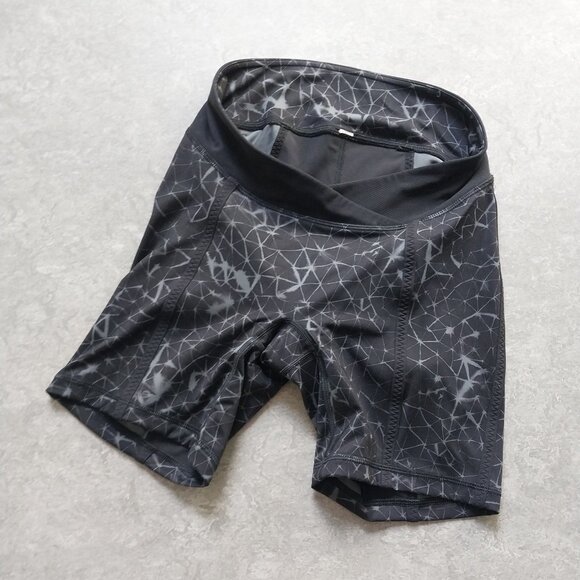 Lululemon Pedal Pace Bike Short w/ Padding 6 - Picture 2 of 11